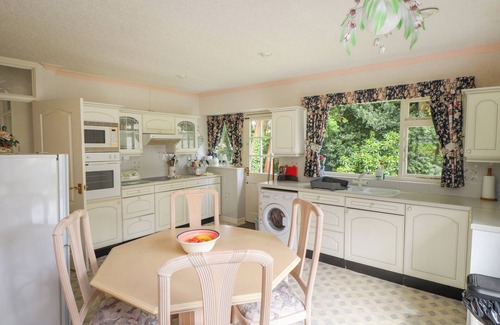 Llanbedrog Cottage | TY’R GLYN, pet friendly, country holiday cottage in Llanbedrog