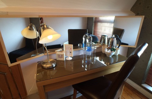 Grangetown House | Tyrosa Rooms