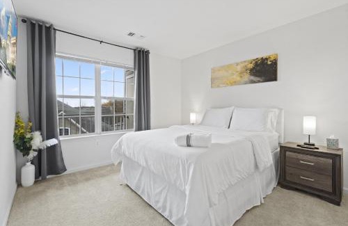 McLean Apartment | Tysons Galleria Retreat
