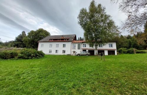 Masakova Lhota House | U Dvou rysů