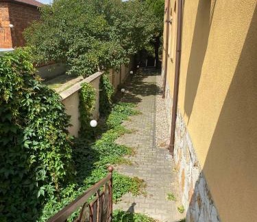 Dobrzelin Hostel | "U Jędrusia"