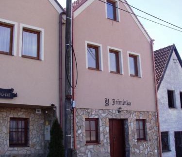 Hlohovec House | U Ječmínka
