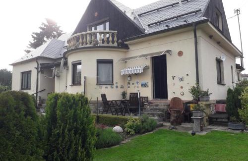 Bohutin Apartment | U lesa