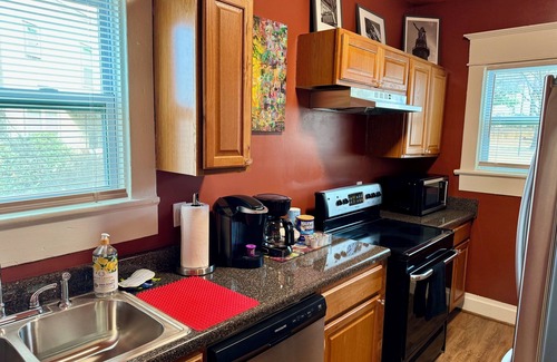Five Points South Apartment | UAB 2bd2bth 5 mins walk to EAT & SHOP