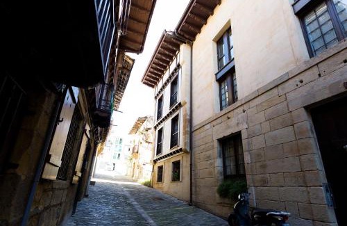 Hondarribia Historic Center Apartment | Ubilla - Basquenjoy