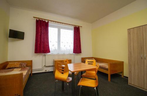 Brandys nad Labem-Stara Boleslav Hostel | Ubytování AMZ