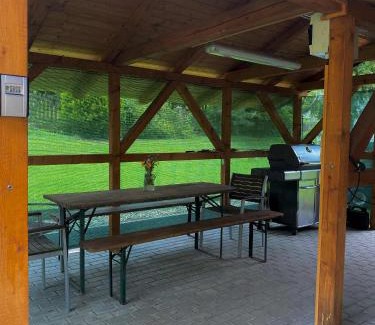 Kostelec nad Vltavou House | Ubytování - Chata u Vlčků