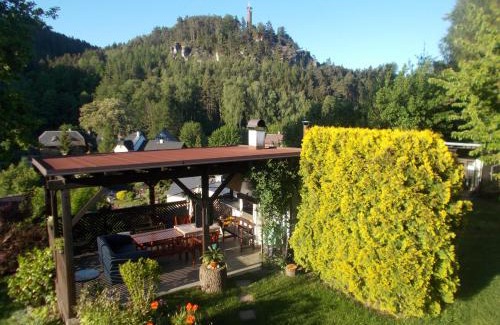 Sloup v Cechach House | Ubytování Pod rozhlednou
