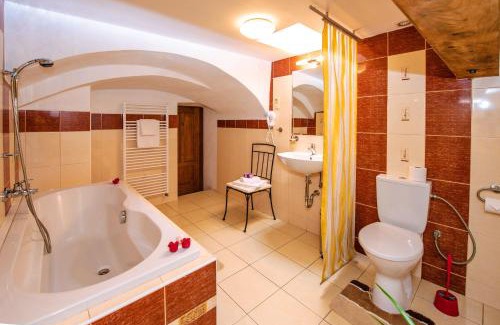 Cesky Krumlov Bed & Breakfast | Ubytování u BÍLÉ PANÍ