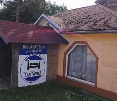 Horka u Stare Paky Apartment | ubytování v zastávce