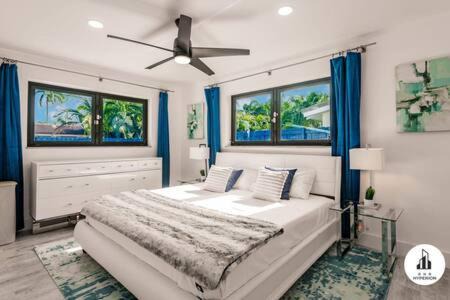 Imperial Point House | Uhost AI - Sunny Oasis w Pool & Florida Room