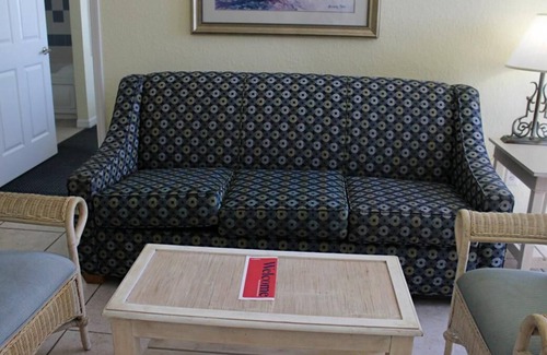 Bostroms Resort | Ultimate Adventure in Florida! Beachfront, Surfing, Pool, Shop at Volusia Mall