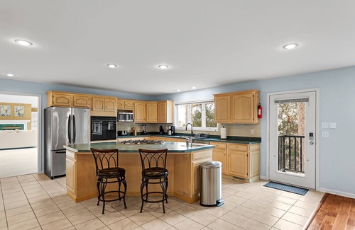 Ottawa Villa | Ultimate Family Vacation Villa With Amazing Views - 3891