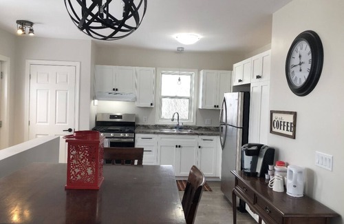 Feversham Apartment | Ultimate Getaways or Hikers' Retreat