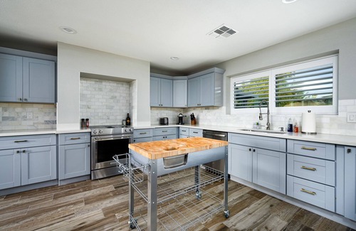 Scottsdale Highlands House | Ultimate Old Town Oasis, Private Patio, Pool & Spa; Bikes & EV Charger+pet!