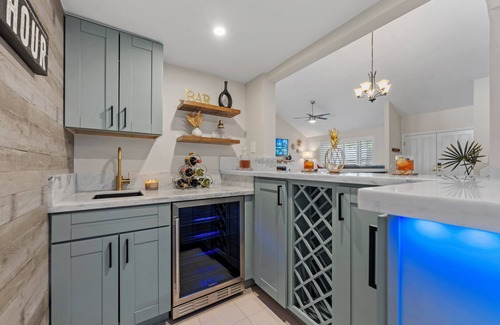 Tierrasanta House | Ultimate Summer Escape: 6BR, Pool, Spa & Views!