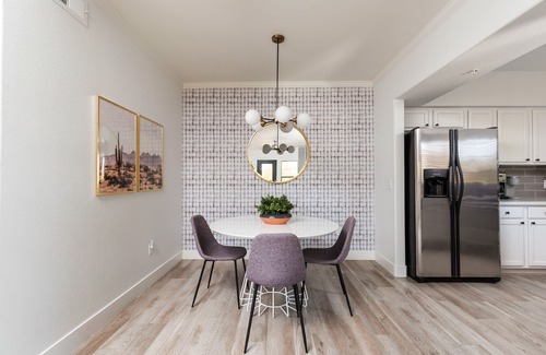 North Scottsdale Condo | Ultra-Clean, Designer Condo. Walk to grocery, restaurants, coffee, and shopping!