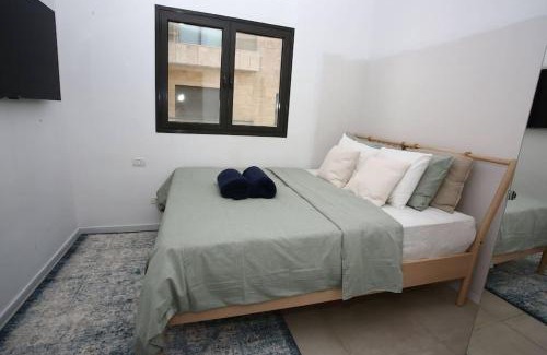 Kerem HaTeimanim Apartment | Ultra Luxury 3BR Beach Apartment