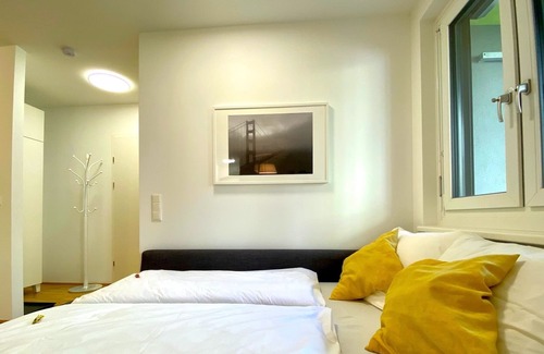 Favoriten Apartment | Ultra-modern apartment near the subway and Therme Wien, 15 min to Stephansplatz