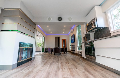 Los Altos Hills House | Ultra-modern executive mansion retreat in the most prestigious area of Bay Area
