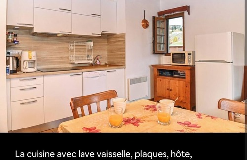 Peone Apartment | Ultra resort center Large 3-room apartment At the foot of the slopes & shops