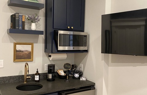 Galena Apartment | Ulysses Suites, Suite 204