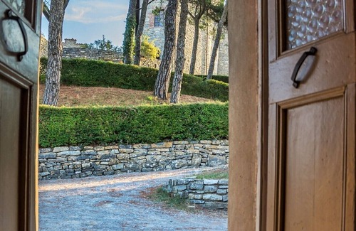 Montegiove Apartment | Umbria -Charming apartment at Castello di Montegiove