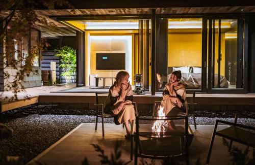 Aoi Ward Hotel | UMEGASHIMA DRIVEーIN & SAUNA VILLA