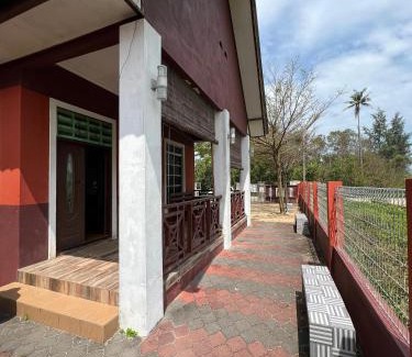 Kampung Sura Masjid House | Ummi Beach Homestay