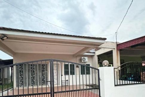 Batu Gajah House | Ummu Homestay 03