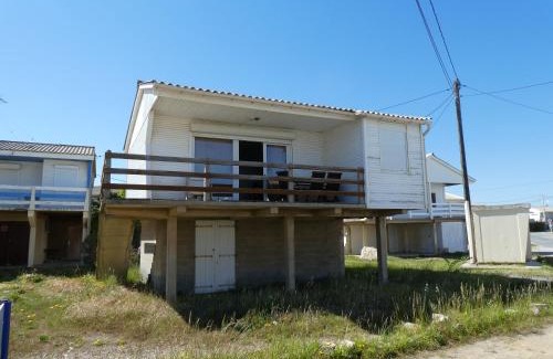 Gruissan Plage House | UN CHALET EN BOIS A LA PLAGE