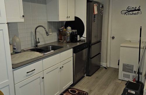 Providence Condo | Un-Wine 1-bedroom condo with WiFi, AC in lovely North Providence