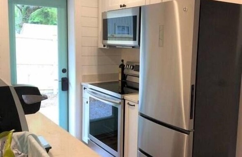 Mount Pleasant House | Unbeatable Location - Beaches & DT - Kid Friendly