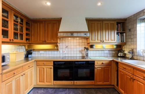Looe House | Unbelievable sea views/4 bedrooms/sleeps 10/beach access/Free Parking,