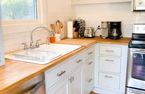 Chapel Hill Cottage | UNC Cottage- near Univ/Hospital, YMCA, Franklin St