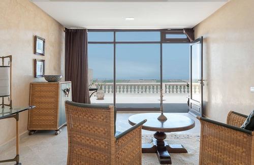 Oualidia Bed & Breakfast | Une Belle Suite Avec Terrasse et vue Directe sur la mer