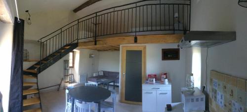 Saint-Jean-du-Gard Bed & Breakfast | une chambre d hôtes avec petit dejeuner