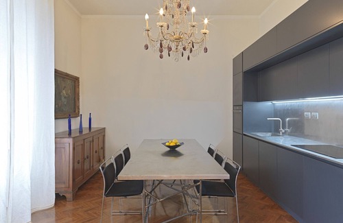 Oltrarno Apartment | Unique 5 Bedroom Apartment with Private Garden