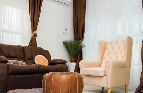 Prampram Apartment | Unique African Room in H Village, Tema 25