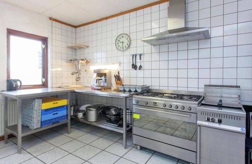 Holwerd House | Unique group accommodation on the mud apartments