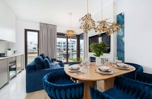 Orlinki Apartment | Unique interiors in a modern seaside marina