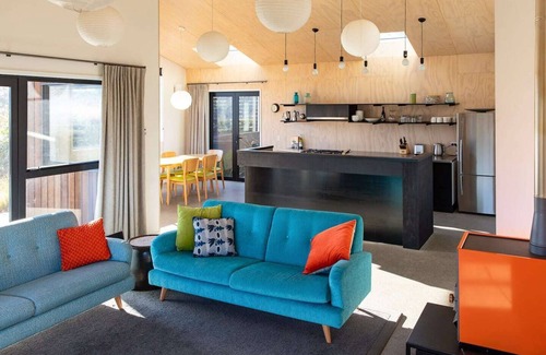 Jacks Point House | Unique Jacks Point property that sleeps 8 with stunning views