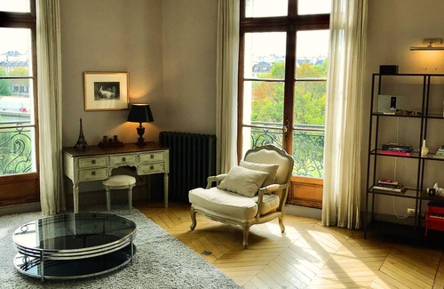 Notre Dame Apartment | Unique Luxurious Apt - 270 ° Views - Notre Dame De Paris