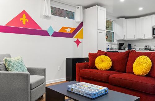 Phoenix Hill Apartment | Unique Retreat Two 1BR Shipping Container Units