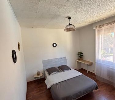 La Chamberte House | UNIQUE villa Zen et Détente avec piscine très bien placé proche du centre
