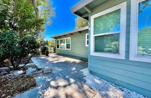 West Sacramento House | Uniquely styled home minutes to Downtown Sac!