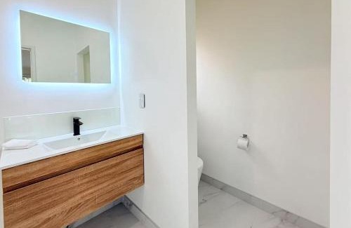 Fenton Street Hotel | Unit 1, Fenton Summer Lodge