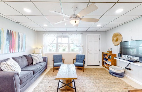 Port Aransas Apartment | Unit 32, Island Retreat Resort