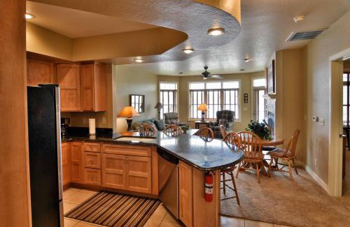 Birchwood Apartment | Unit 411A 1 Bd 1 Ba Condo Condo