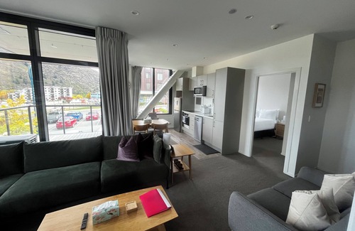 Frankton Apartment | Unit 6 Remarkables Garden. Entire Ground Floor Apartment. Your Adventure Base.